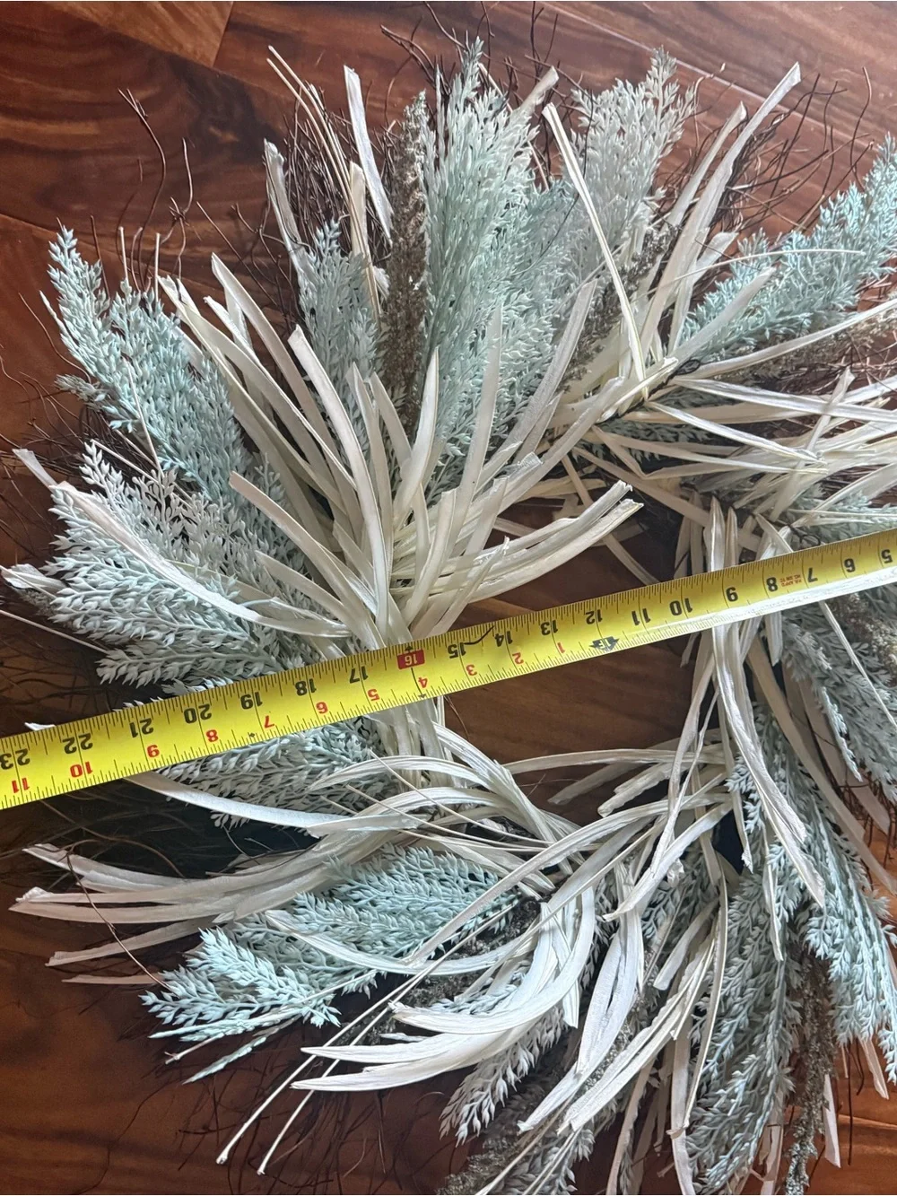 Neutral Sage Dried Grass Holiday Wreath